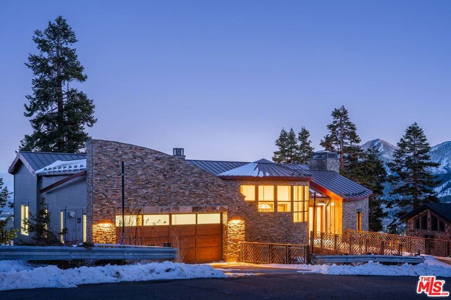 Property photo for 37 Bridges Lane, Mammoth Lakes, CA