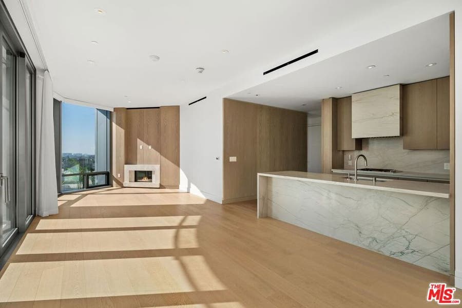 Property photo for 211 Elm Court, #3B, Los Angeles, CA