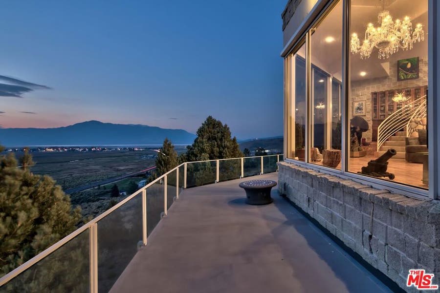 Property photo for 350 Aspen Lane, Bridgeport, CA