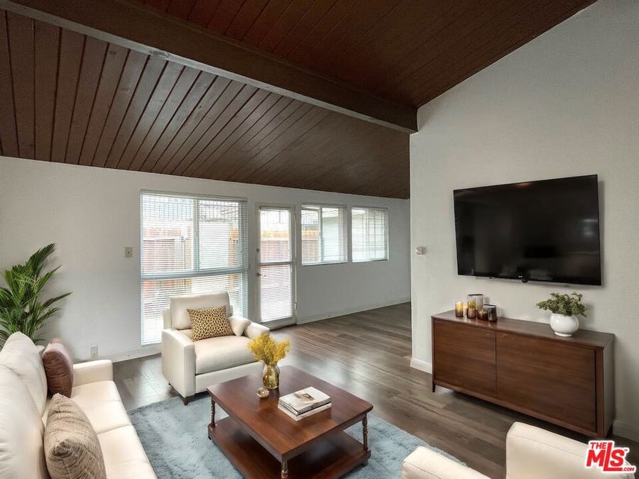 Property photo for 4419 W Rosecrans Avenue, Hawthorne, CA