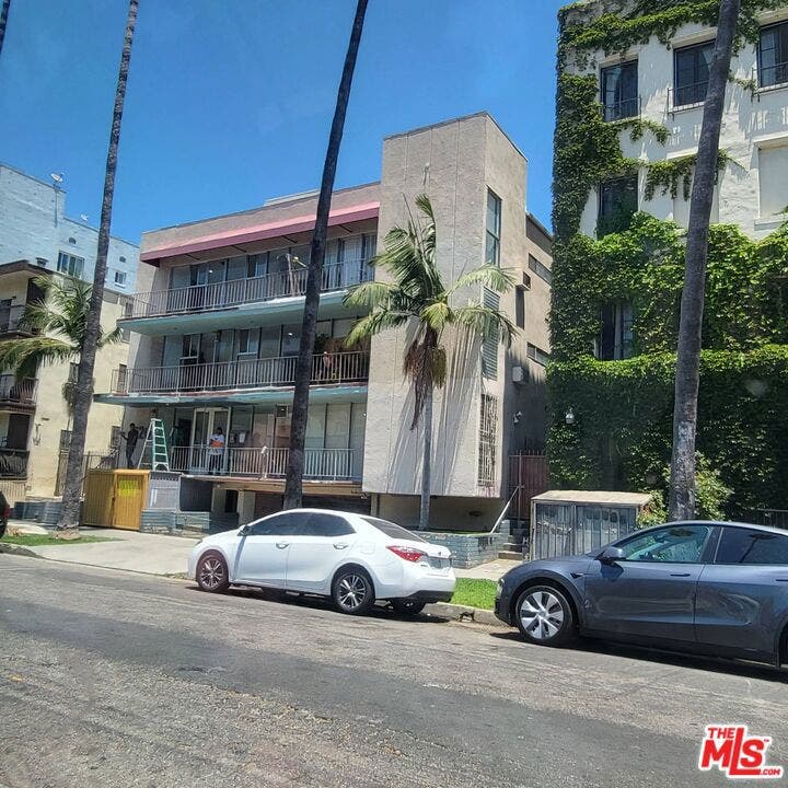 Property photo for 520 S Kenmore Avenue, Los Angeles, CA