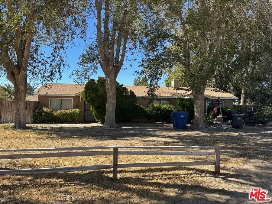 Property photo for 3235 E Avenue H10, Lancaster, CA