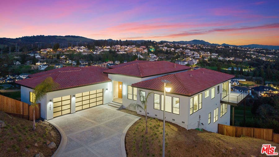 Property photo for 3794 Skyfarm Drive, Santa Rosa, CA