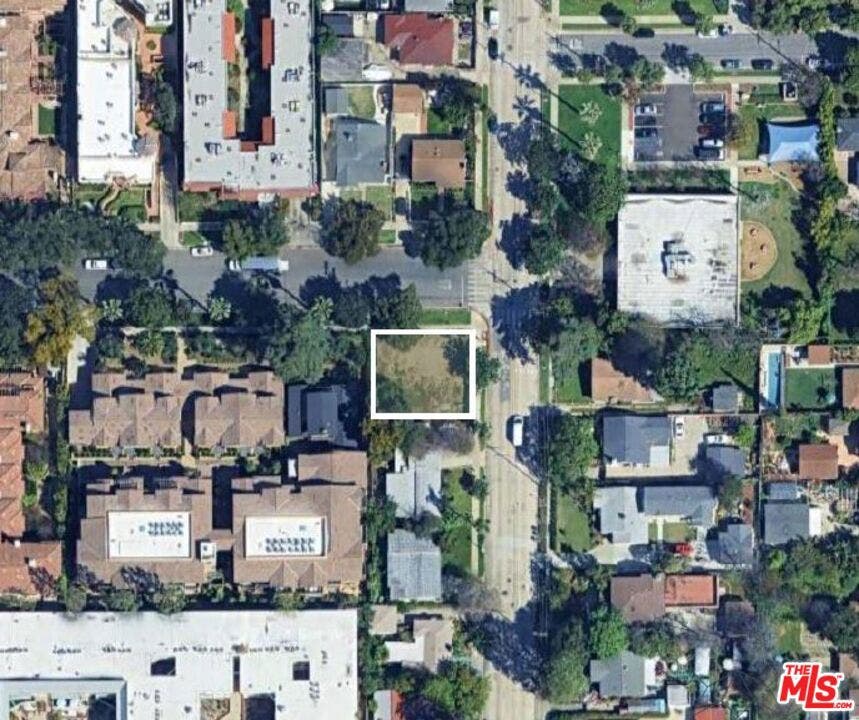 Property photo for 165 S Altadena Drive, Pasadena, CA