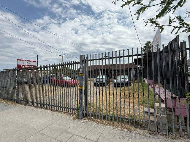 Property photo for 925 W Main St, El Cajon, CA