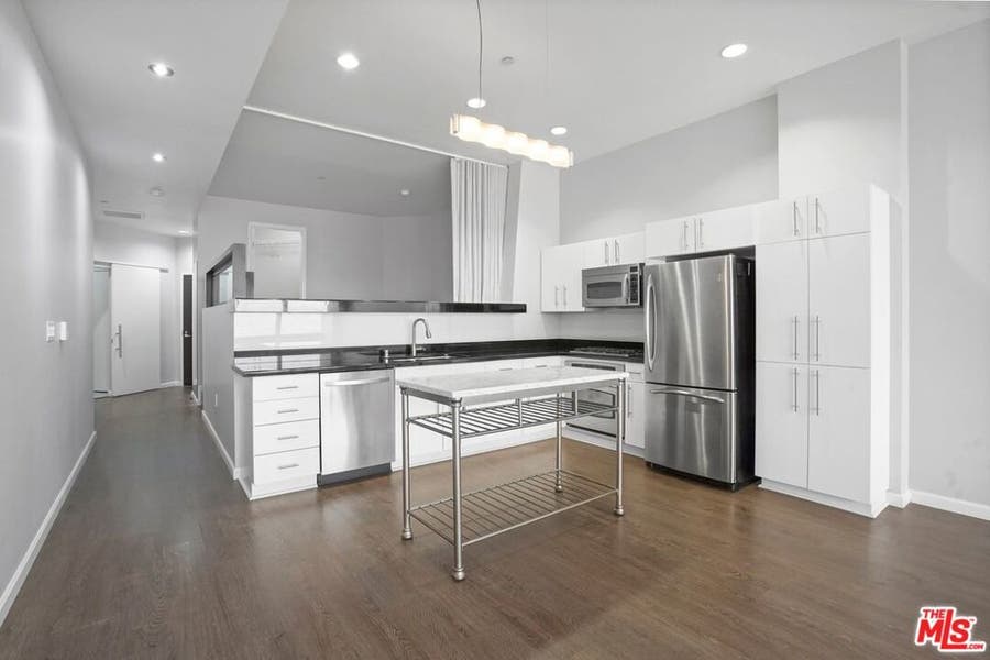 Property photo for 1100 Wilshire, #3404, Los Angeles, CA