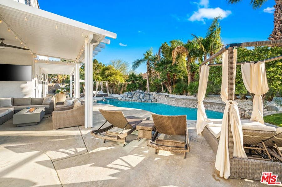 Property photo for 1083 E Circulo San Sorrento Road, Palm Springs, CA