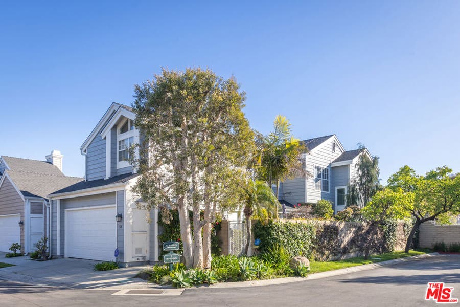 Property photo for 13082 Mindanao Way, #54, Marina Del Rey, CA