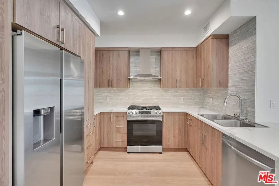 Property photo for 14419 Riverside Drive, #204, Sherman Oaks, CA