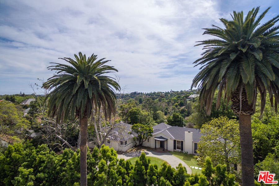 Property photo for 7 Oakmont Drive, Los Angeles, CA
