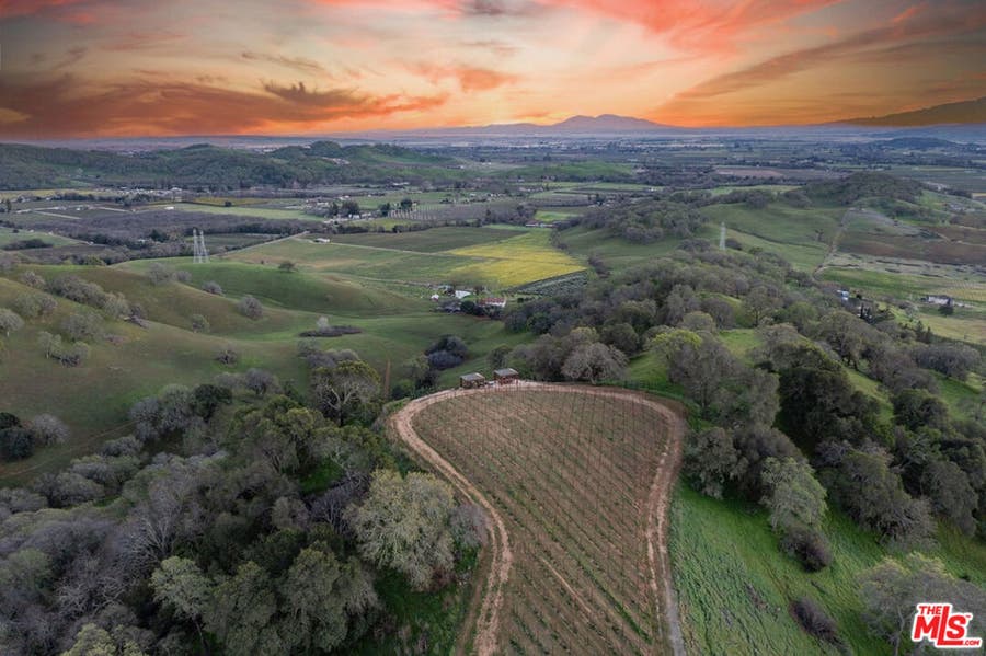 Property photo for 5066 Clayton Road, Fairfield, CA