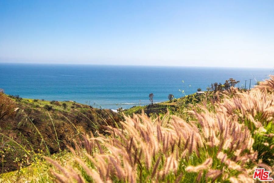 Property photo for 20704 Eagle pass Drive, Malibu, CA
