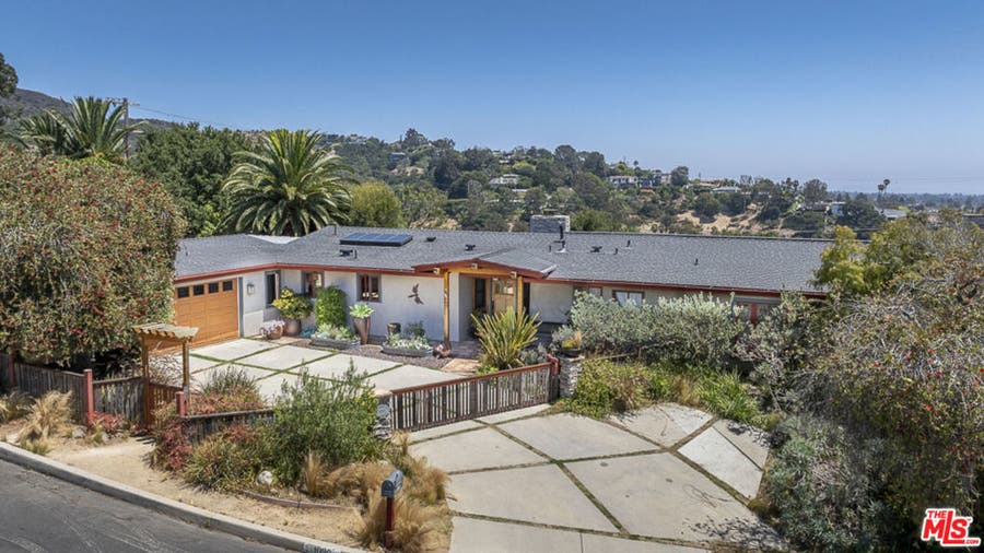Property photo for 1090 El Medio Avenue, Pacific Palisades, CA