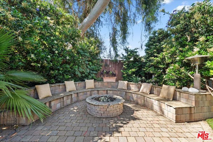 Property photo for 954 W 6th Street, San Pedro, CA