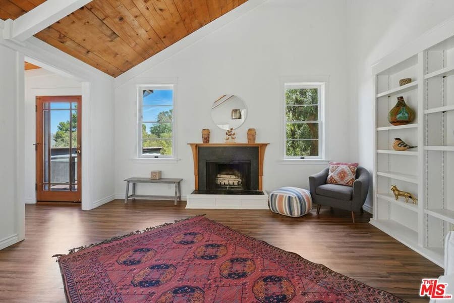 Property photo for 1527 Bainum Drive, Topanga, CA
