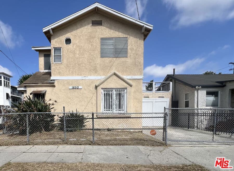 Property photo for 1650 S Rimpau Boulevard, Los Angeles, CA