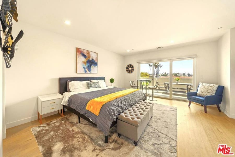 Property photo for 497 N St Andrews Place, Los Angeles, CA