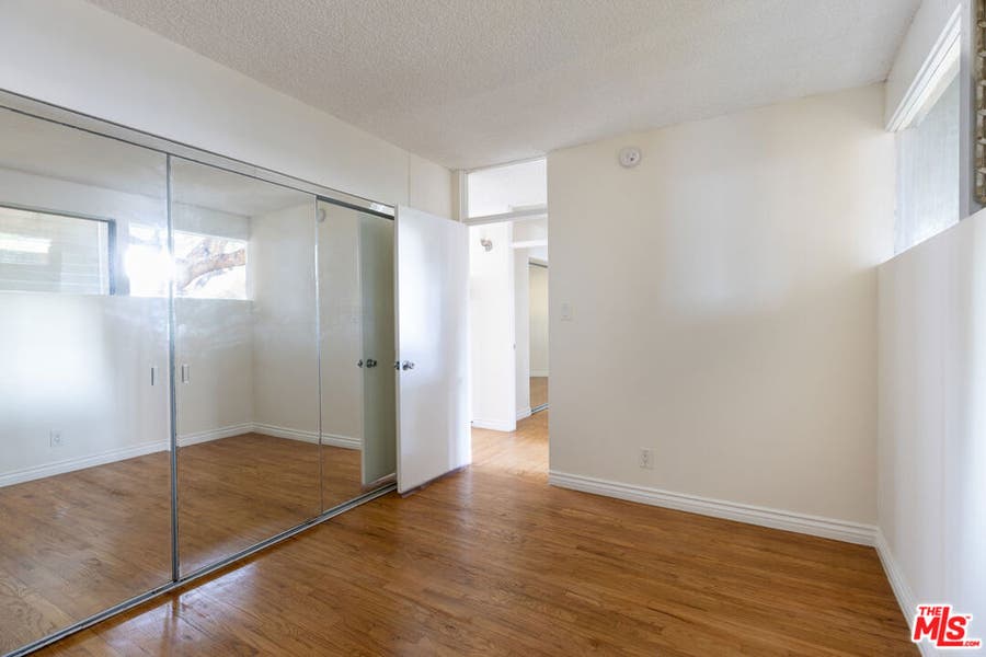 Property photo for 11131 ROSE Avenue, #17, Los Angeles, CA
