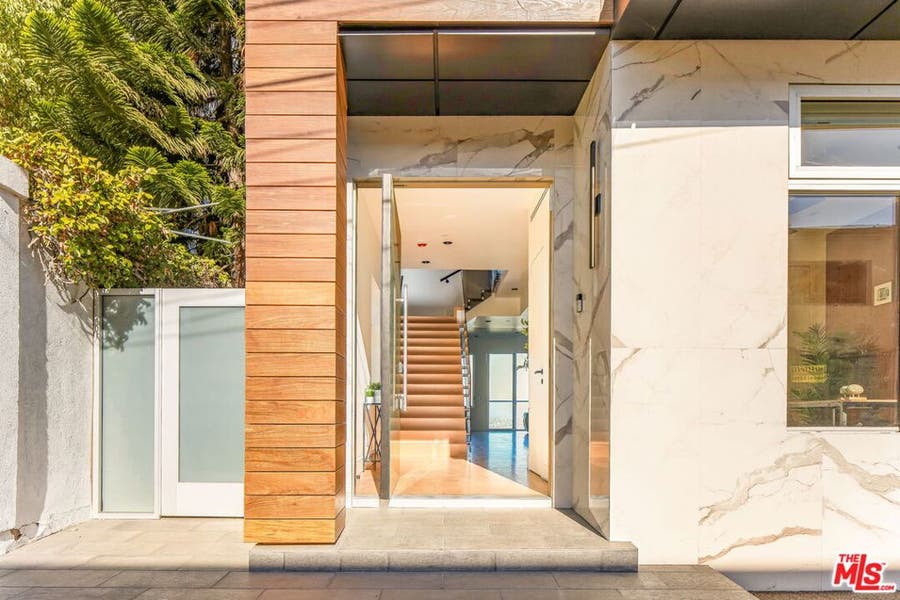 Property photo for 1610 Viewmont Drive, Los Angeles, CA