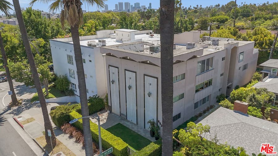 Property photo for 603 N Doheny Drive, #2B, Beverly Hills, CA
