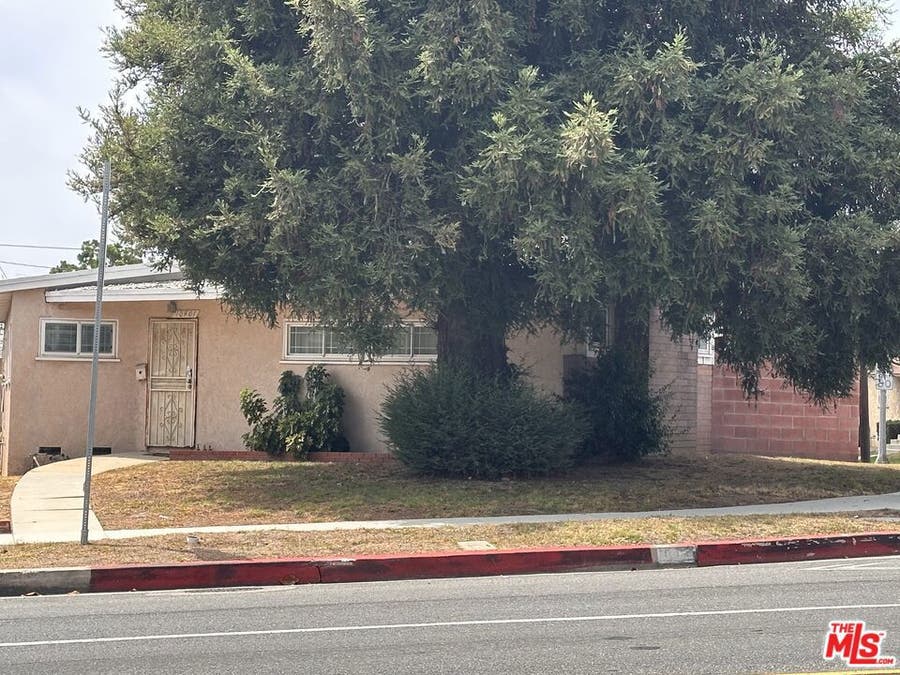 Property photo for 10401 S Van Ness Avenue, Inglewood, CA