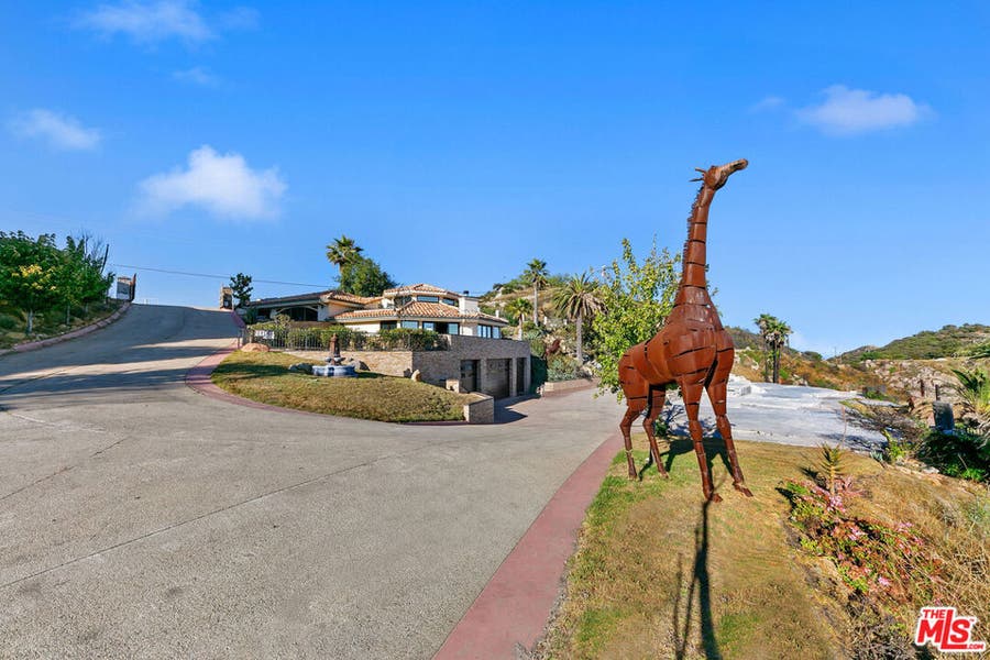 Property photo for 23000 Saddle Peak Road, Topanga, CA