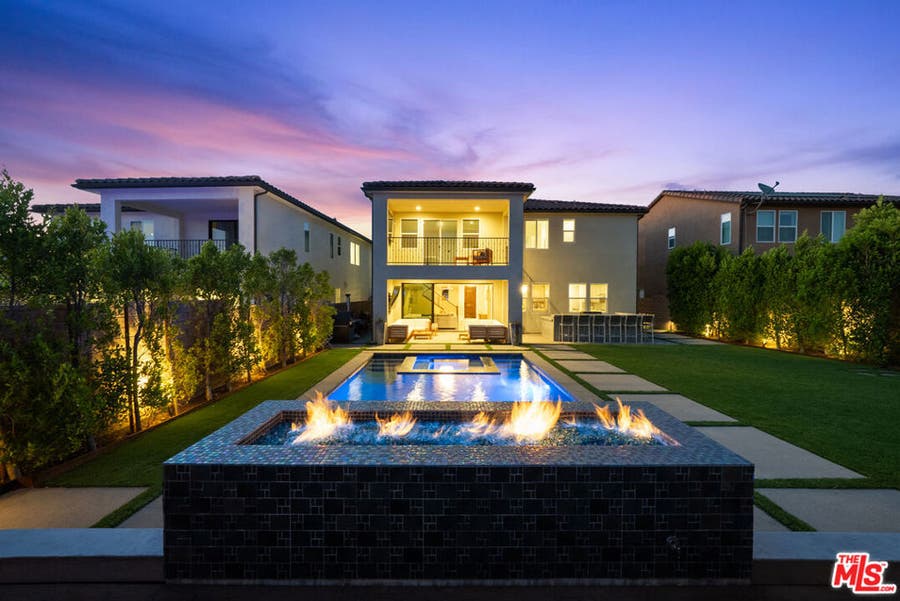Property photo for 18952 Lauren Lane, Santa Clarita, CA