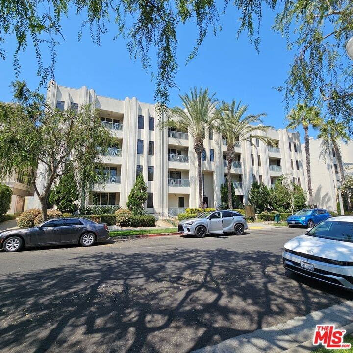 Property photo for 5625 Crescent Parkway, #404, Playa Vista, CA