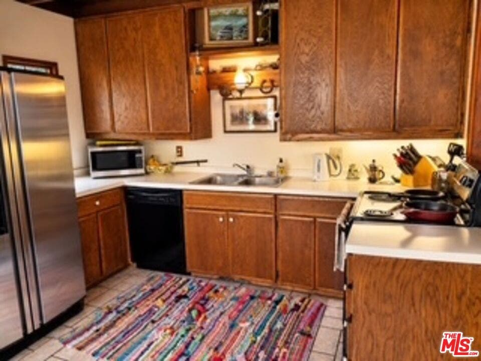 Spacious Kitchen