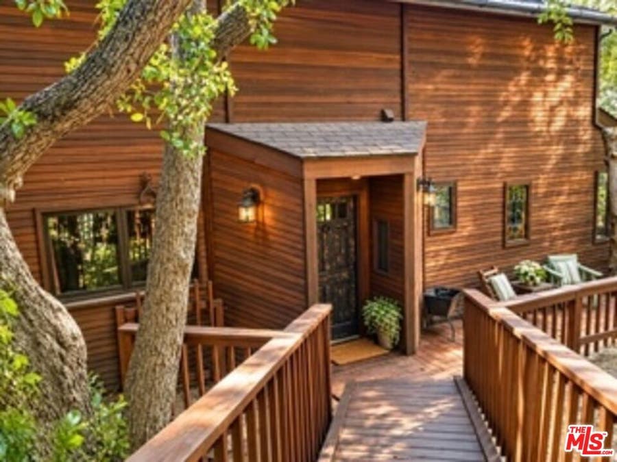 Property photo for 25033 Cascade Drive, Idyllwild, CA