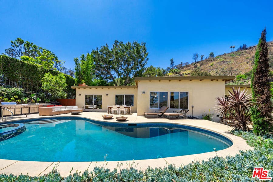 Property photo for 20556 Little Rock Way, Malibu, CA
