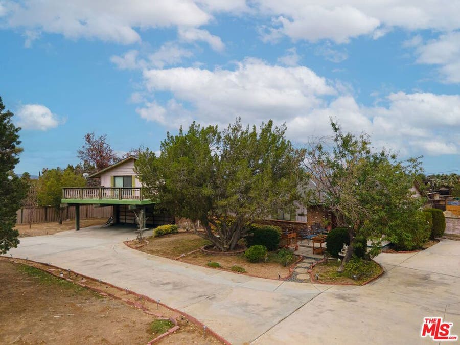 Property photo for 2057 W Avenue O, Palmdale, CA