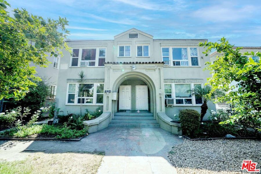 Property photo for 850 W Martin Luther King Jr Boulevard, Los Angeles, CA