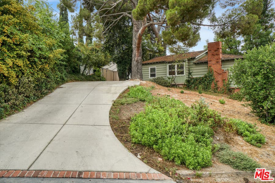 Property photo for 22460 Venido Road, Woodland Hills, CA