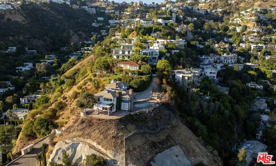 Property photo for 8900 Evanview Drive, Los Angeles, CA