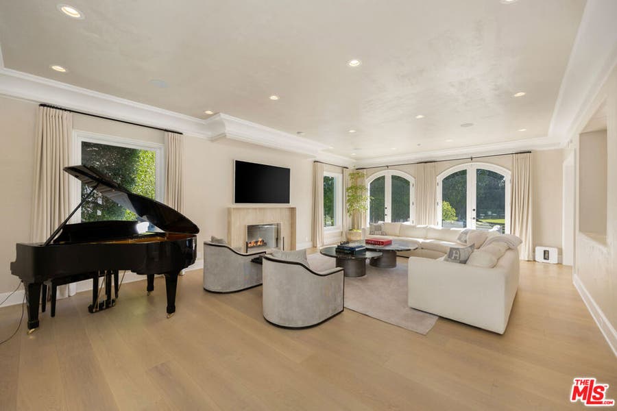 Property photo for 1424 N Doheny Drive, Los Angeles, CA