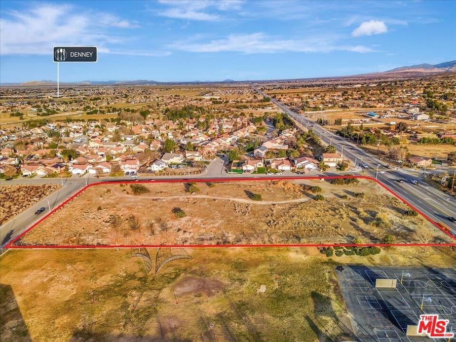 Property photo for 36409 E 37th Street, Palmdale, CA
