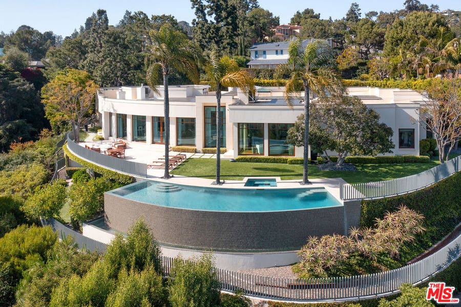 Property photo for 1118 Calle Vista Drive, Beverly Hills, CA