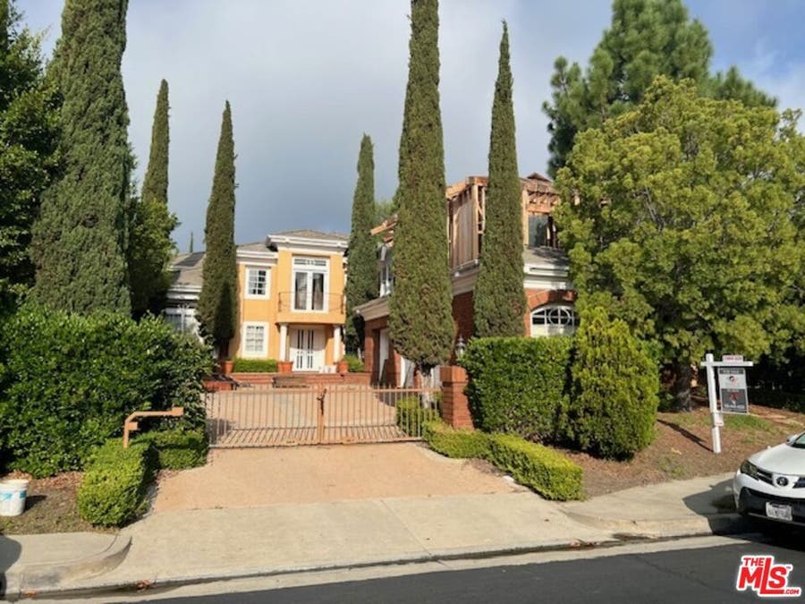 Property photo for 2387 Earls Court, Los Angeles, CA