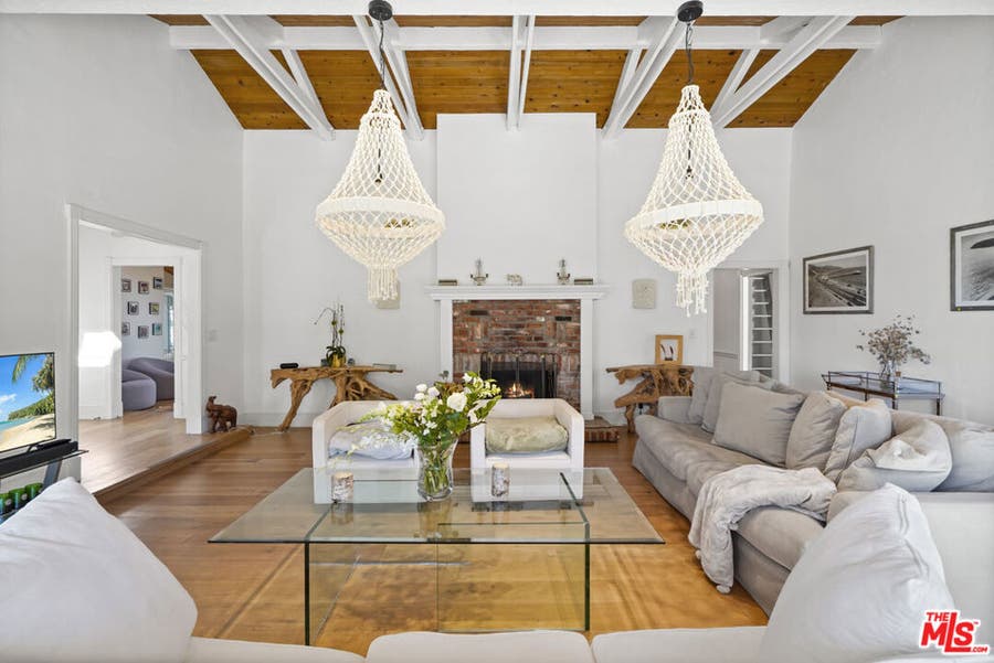 Property photo for 6052 Merritt Drive, Malibu, CA