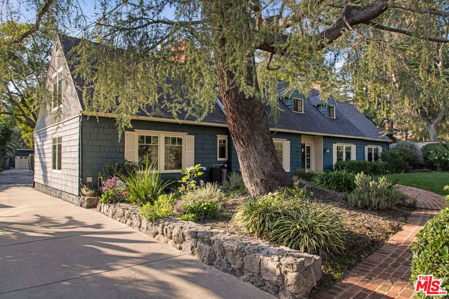Property photo for 2555 N Altadena Drive, Altadena, CA
