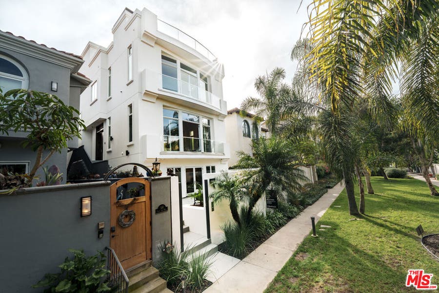Property photo for 142 Union Jack Mall, Marina Del Rey, CA