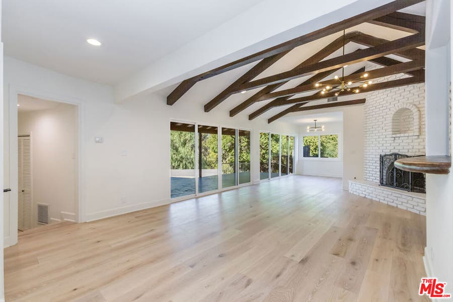 Property photo for 835 Camino Santos Reyes, Thousand Oaks, CA