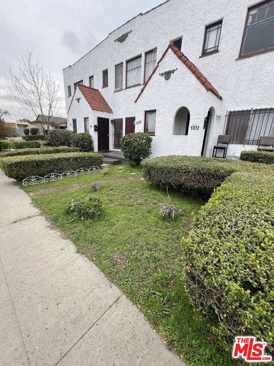 Property photo for 1806 W 35th Place, Los Angeles, CA