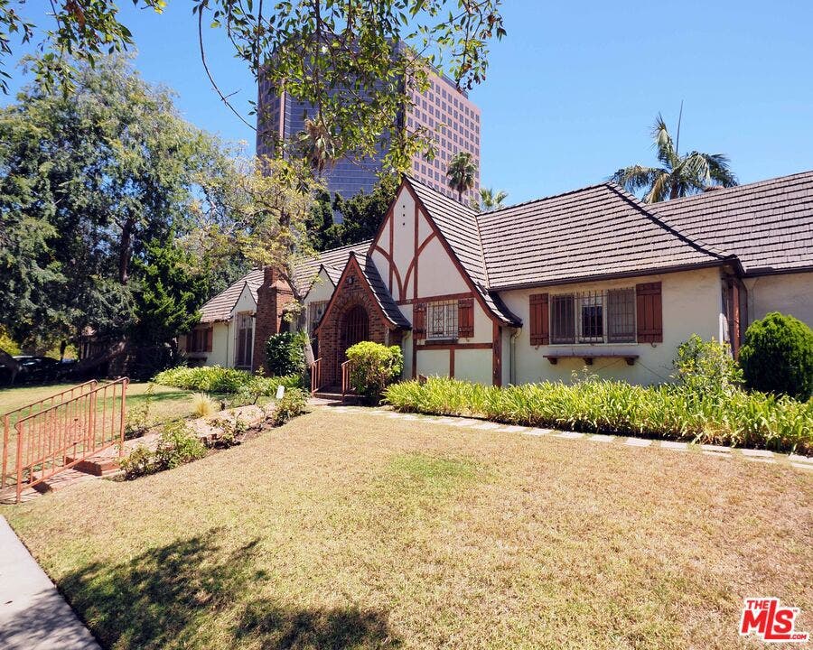 Property photo for 742 Schumacher Drive, Los Angeles, CA