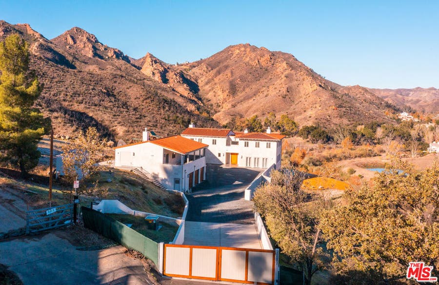 Property photo for 29282 CIRCLE Drive, Agoura Hills, CA