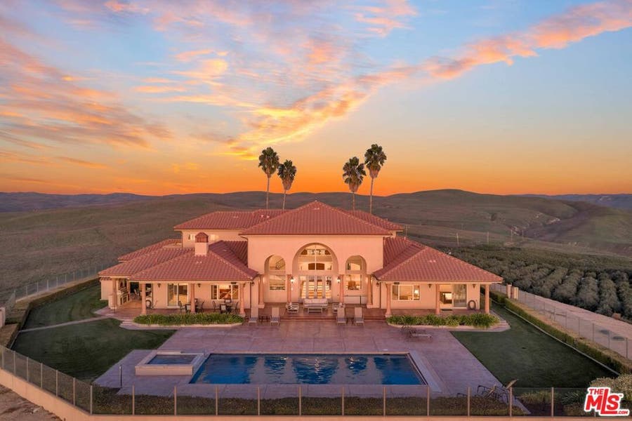 Property photo for 1990 E Highway 46, Shandon, CA