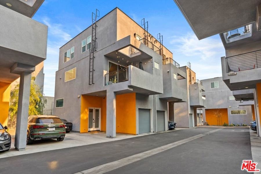 Property photo for 3034 N Coolidge Avenue, Los Angeles, CA