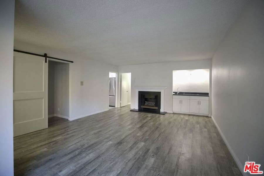 Property photo for 1033 6TH Street, #302, Santa Monica, CA