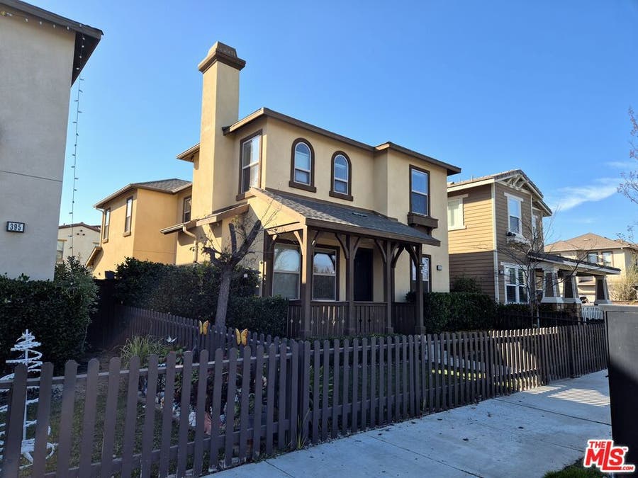Property photo for 383 Silktree Avenue, Ventura, CA